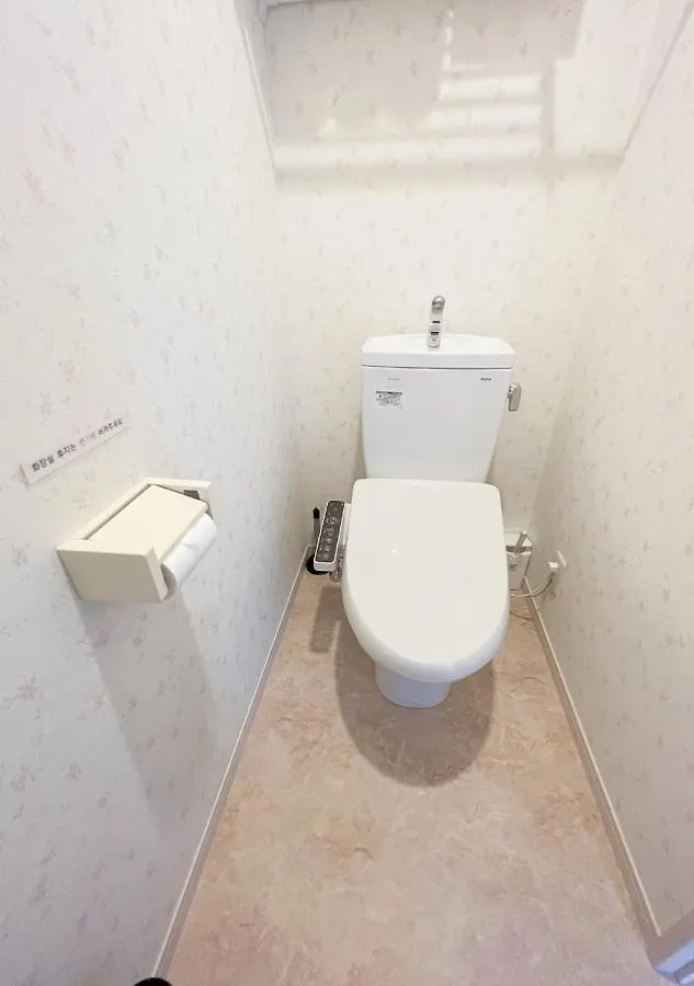 Apartman 日本橋徒歩3分/黒門市場徒歩6分/難波駅徒歩8分/通天閣・道頓堀・心斎橋徒歩圏内/Wifi有り Oszaka